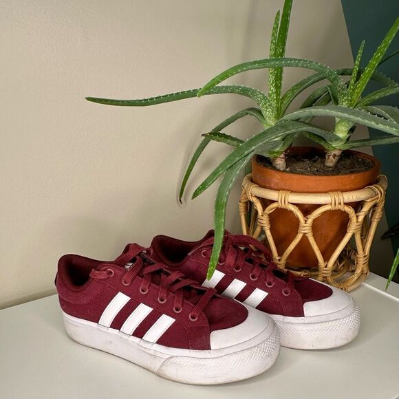 Adidas Burgundy White Canvas Sneakers Unisex Low-Top Trainers 3-Stripe Style 8.5 - Picture 2 of 10